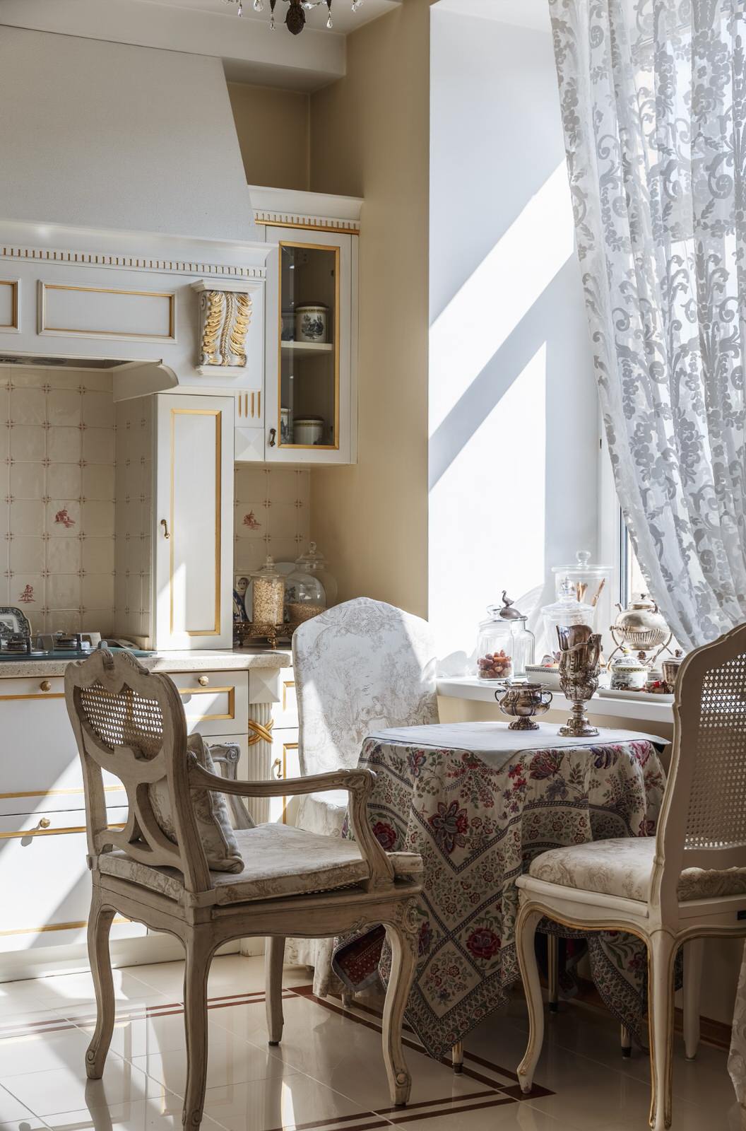 Классический интерьер