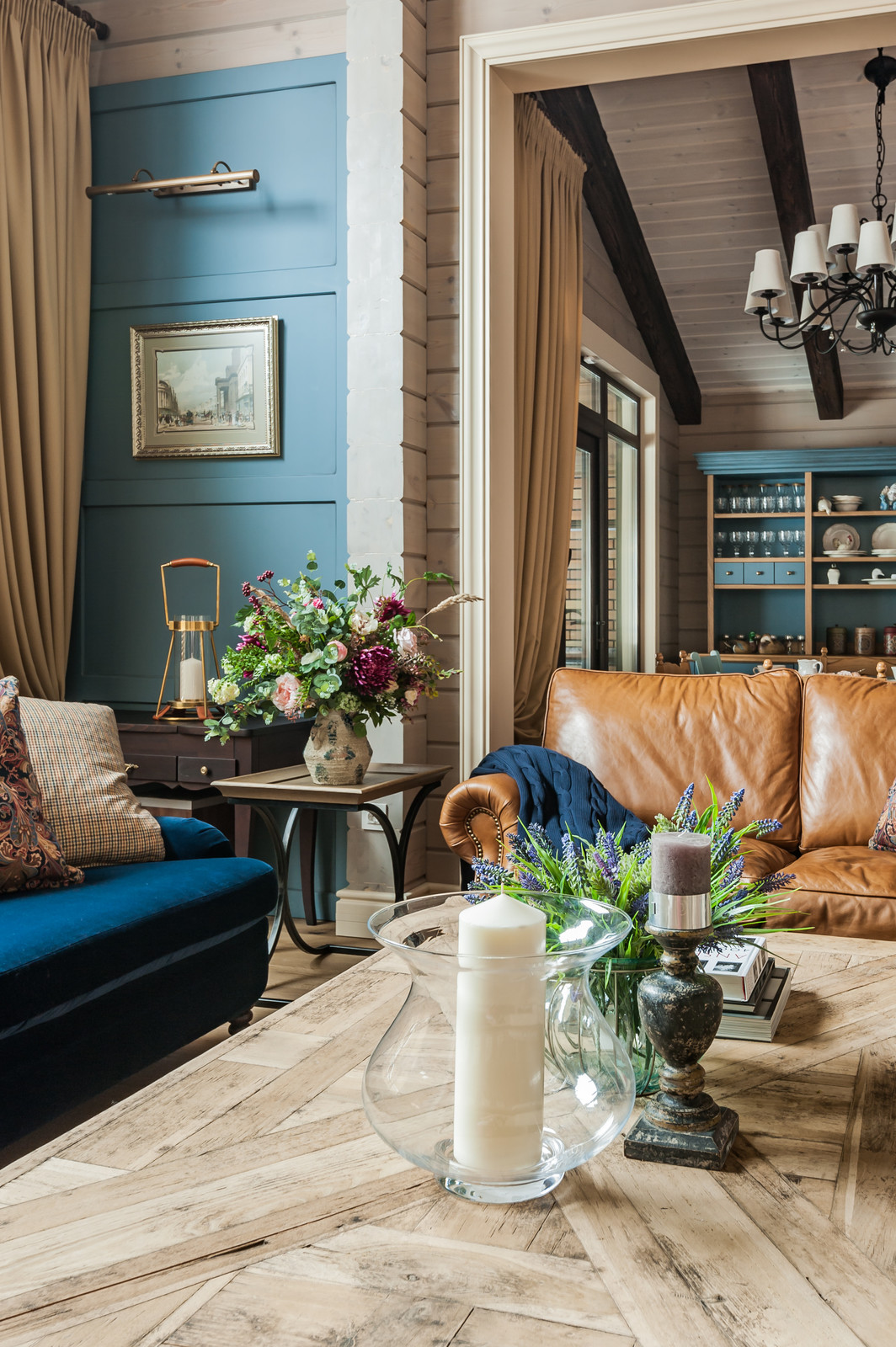 ДЕРЕВЯННЫЙ ДОМ В СТИЛЕ АНГЛИЙСКИЙ КАНТРИ.