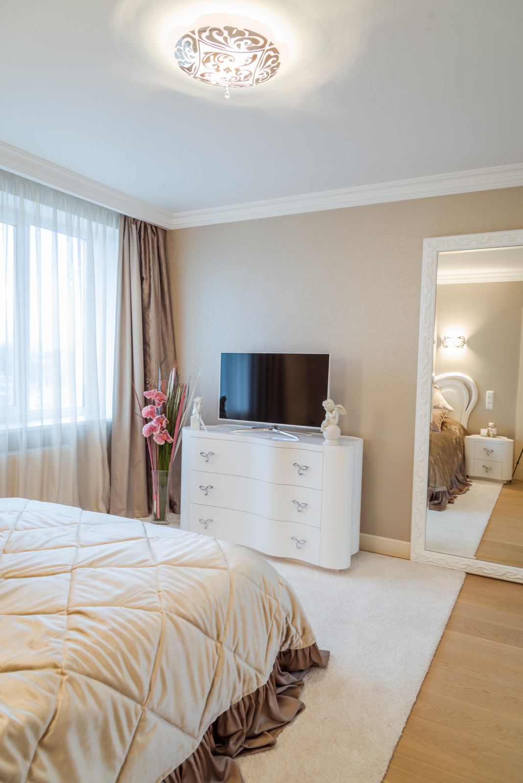 Квартира в стиле Неоклассика (70 кв м)