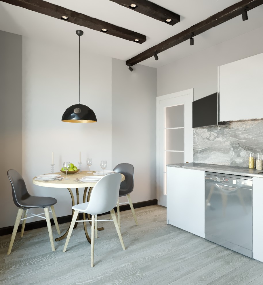 Таунхаус с черной ванной и детской в мансарде