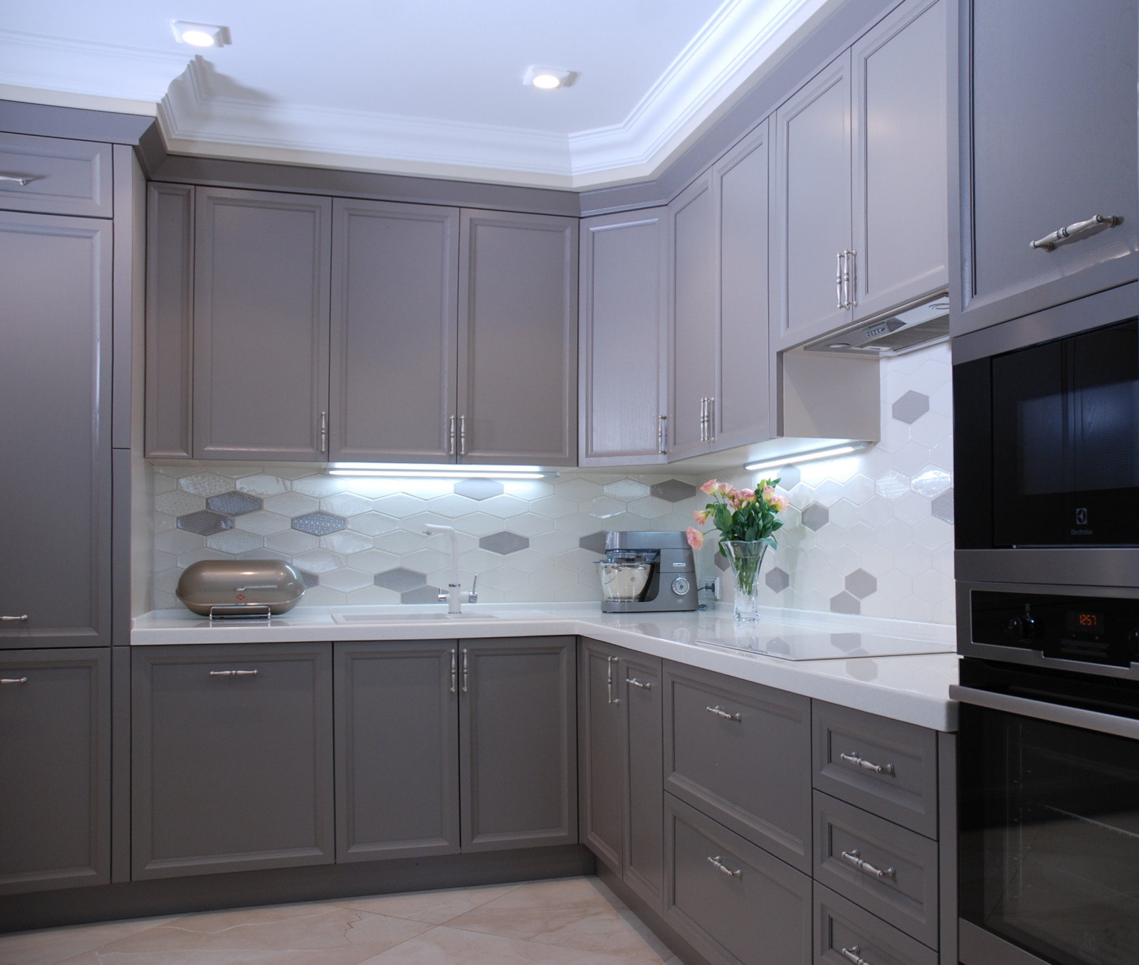 Проект 4-х комнатной квартиры в нежных тонах