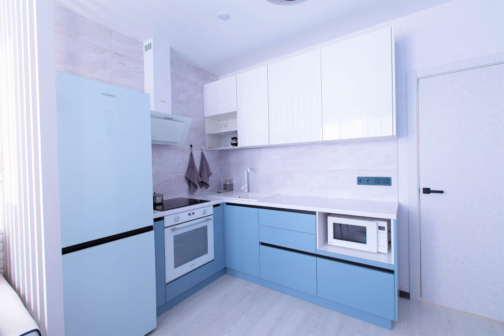 Дизайн - проект однокомнатной квартиры для молодой пары. Фотографии реализации.