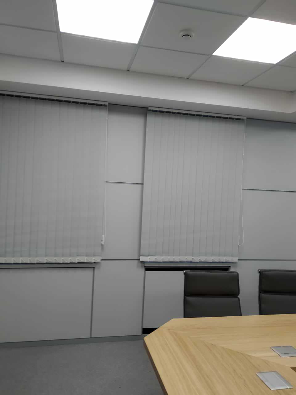 Обложка проекта: Зал переговоров