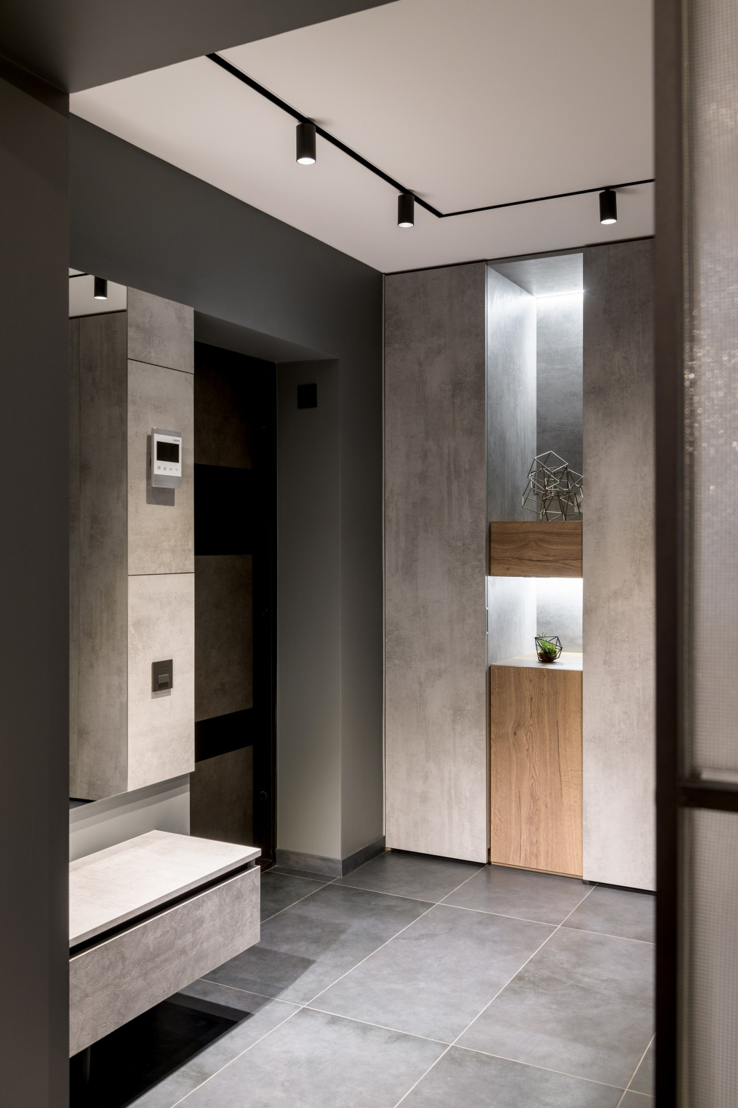 Квартира с гардеробной для коллекции кроссовок