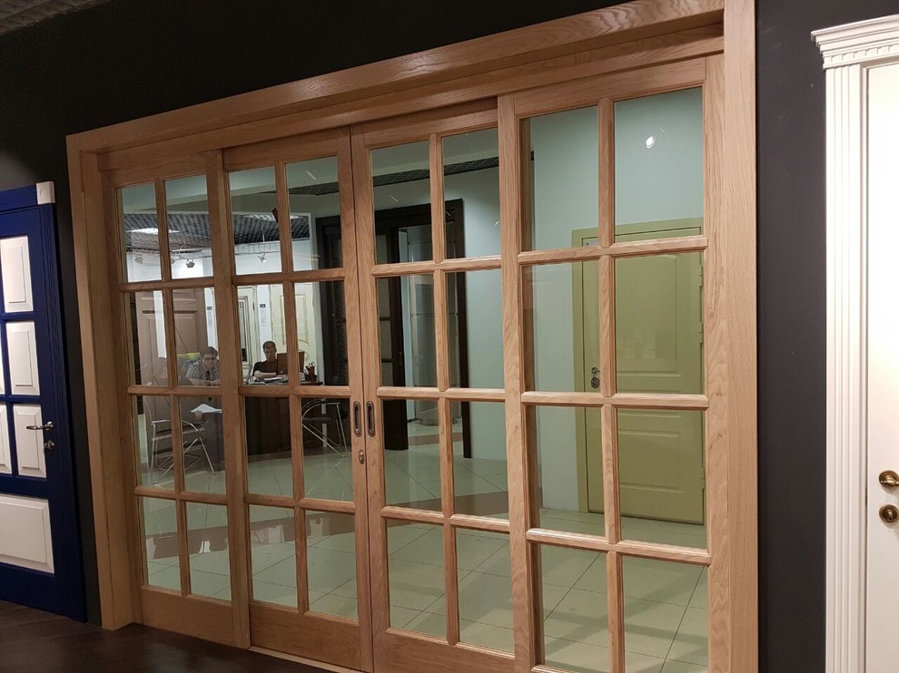 Раздвижная перегородка из массива дуба