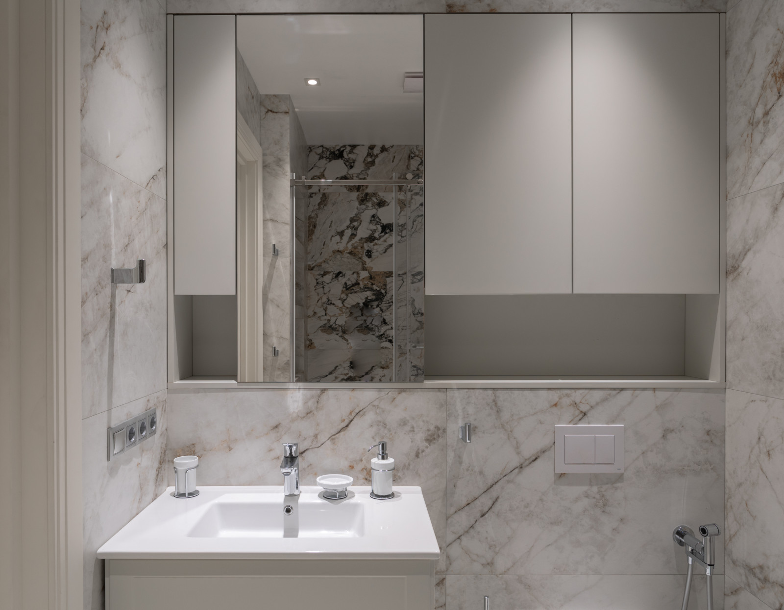 Классическая элегантность в современном интерьере