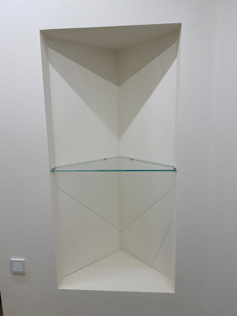 Полки из стекла