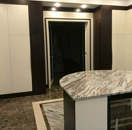 Современная кухня с островом