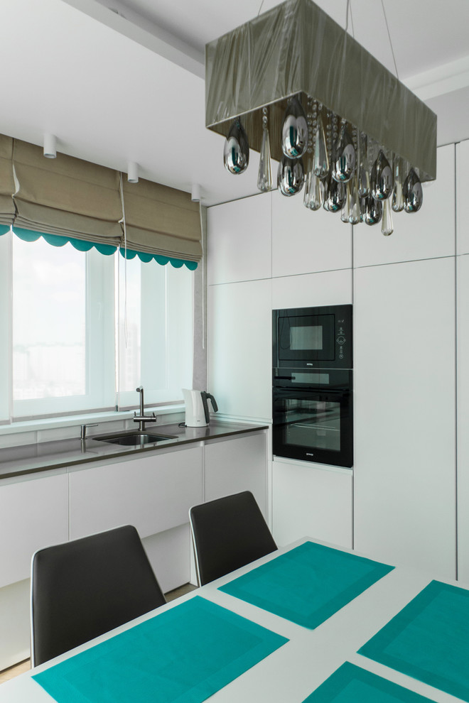 ЖК Легенда на Яхтенной кухня-гостиная