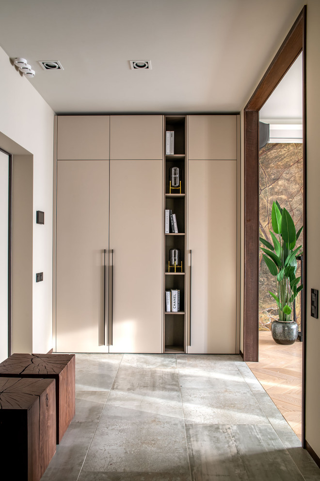 Обложка альбома: шкаф