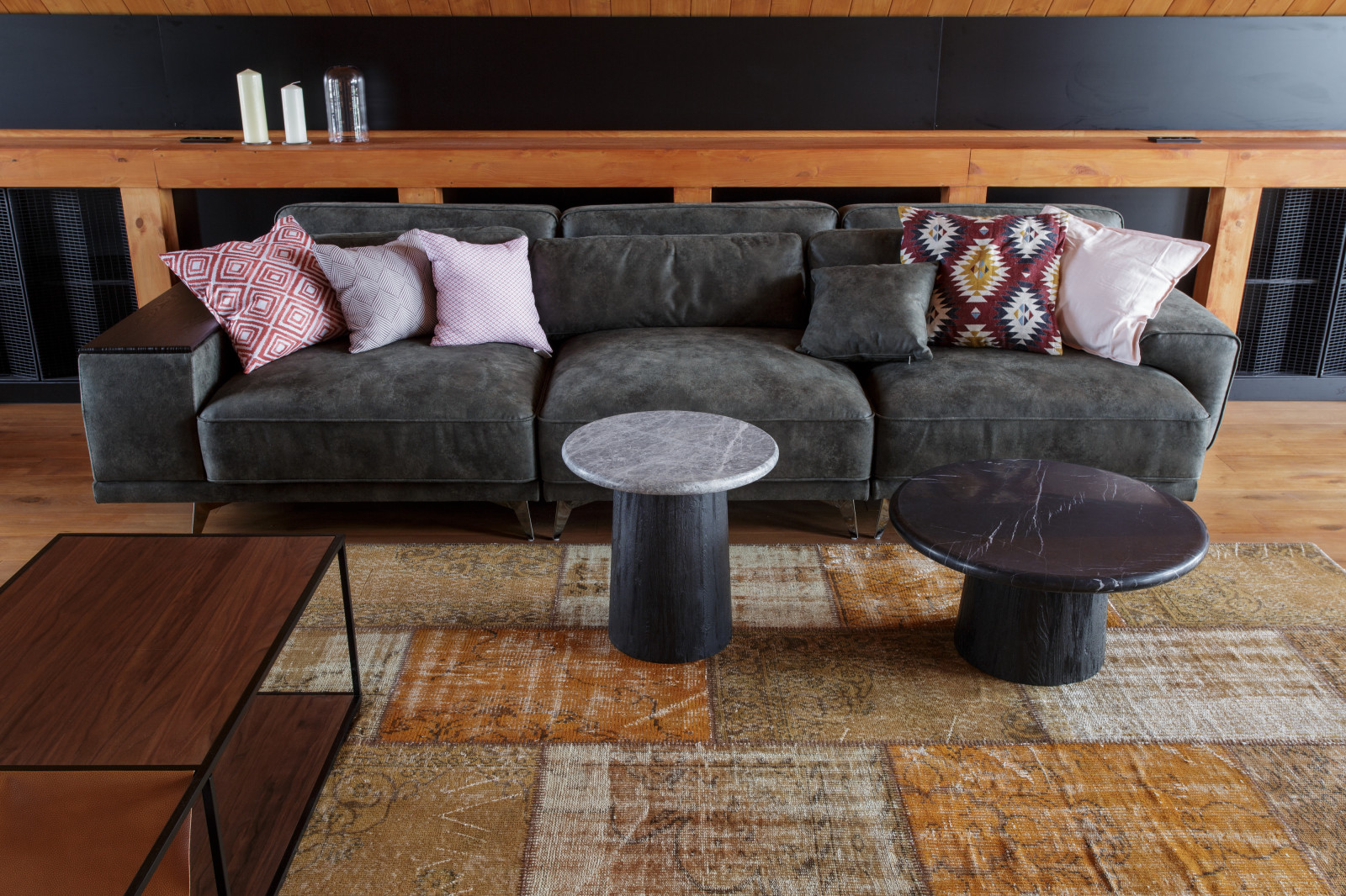 Мансарда с сетчатым баром для ТВ-программы "Дачный ответ"