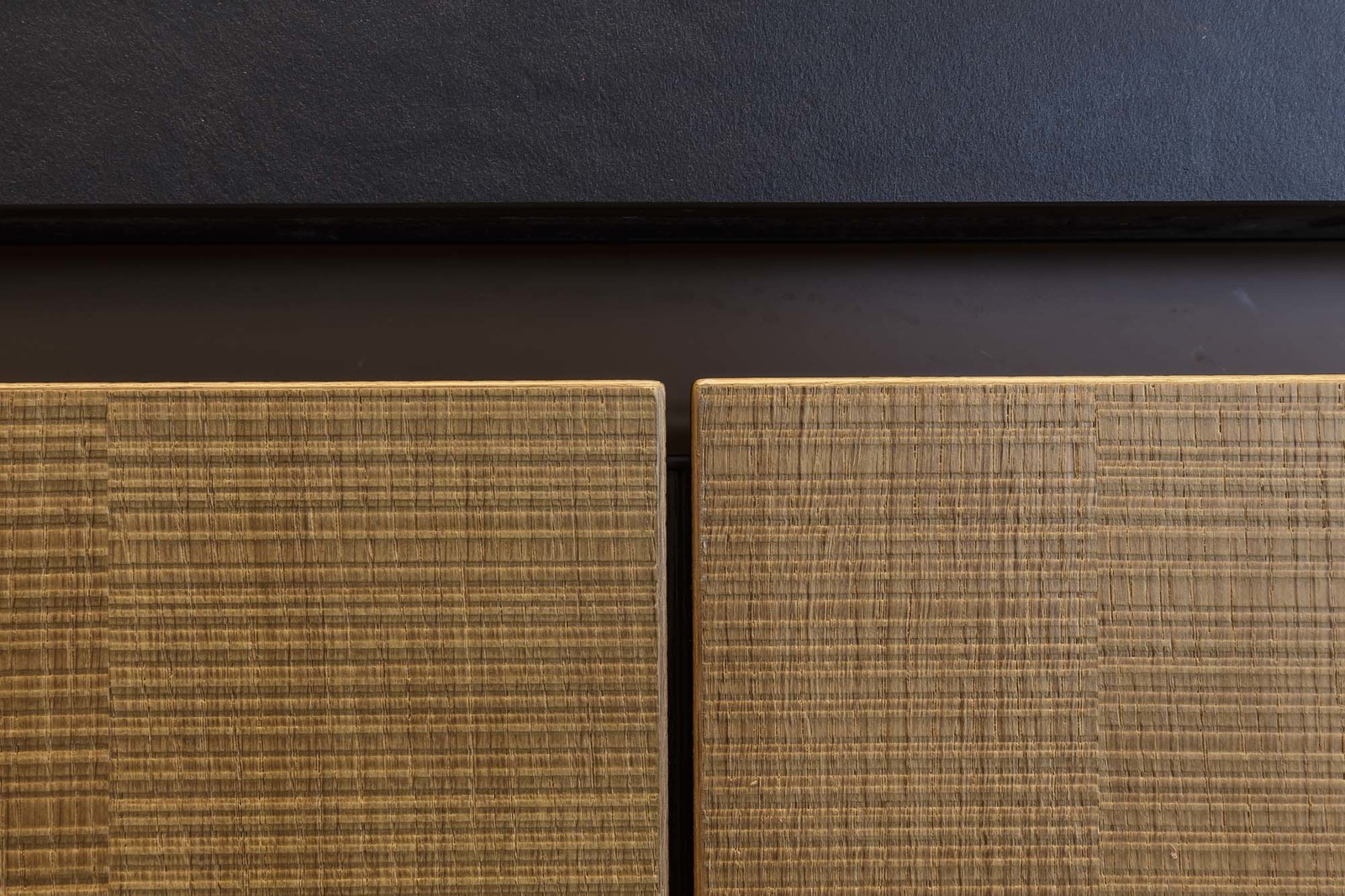 Реализованные нами проекты - кухня LEICHT Timber-C | Concrete-C | IOS-C