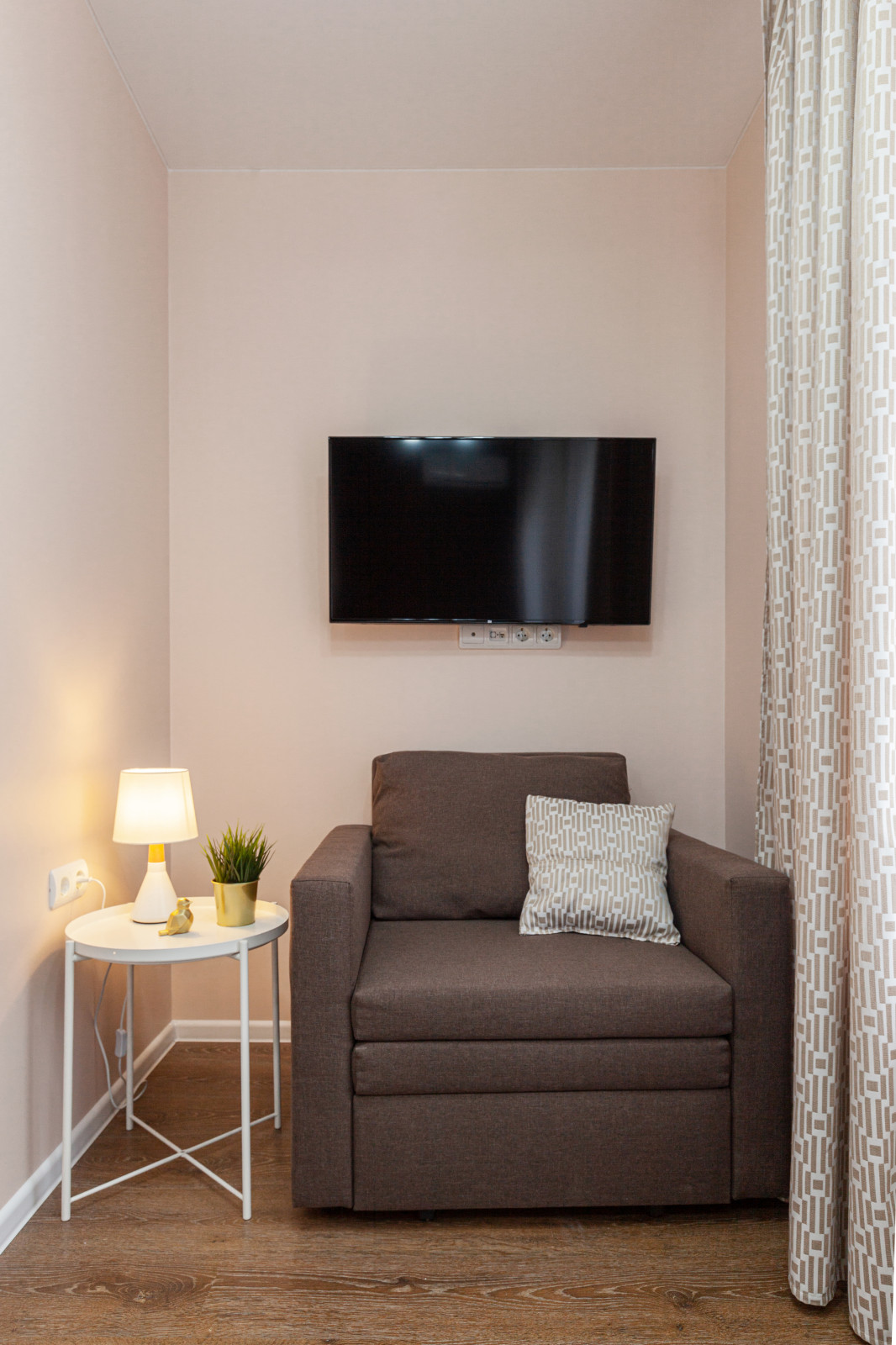 Апартаменты «Wood&Gold»