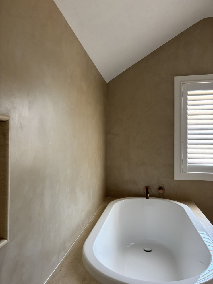 Почему декоративная штукатурка так популярна для ванной комнаты?