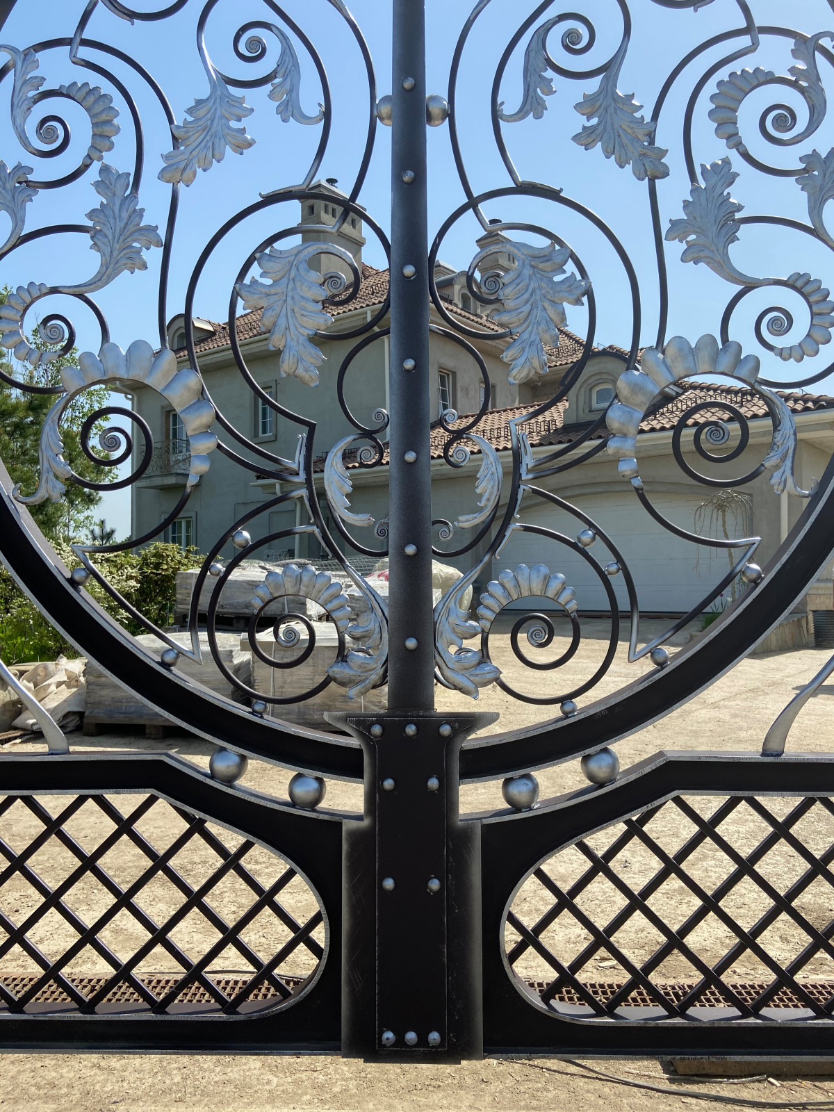 Обложка проекта: Европейские кованые ворота.