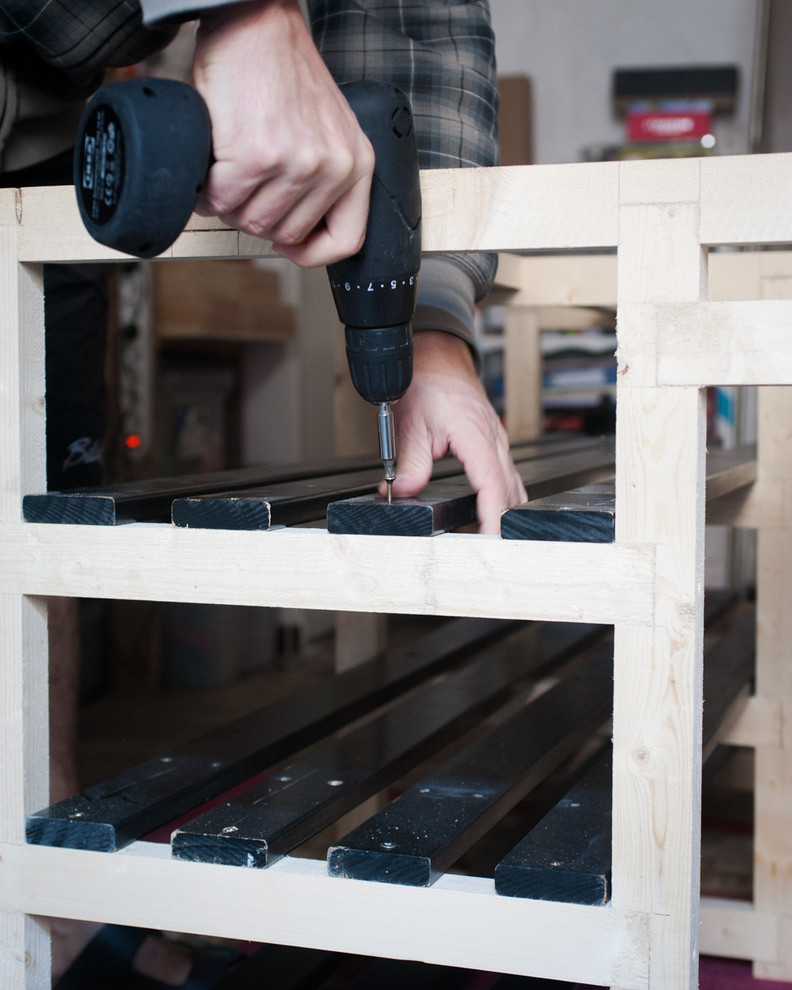 Своими руками: 10 идей, как сделать полки для гаража