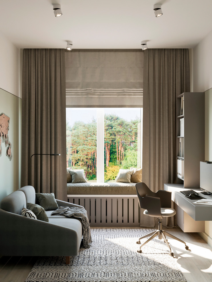 ЖК Биография