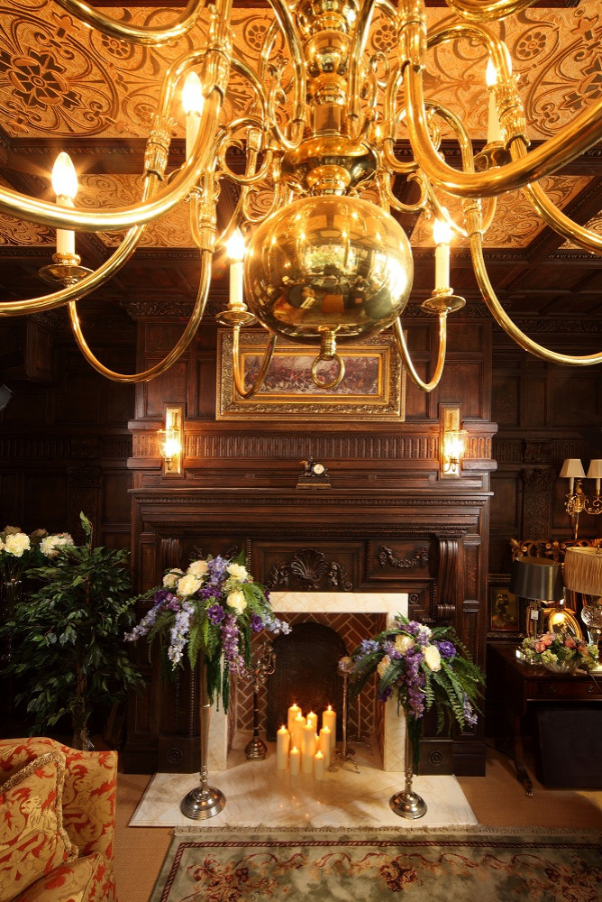 Уютный кабинет в традициях старой Англии.