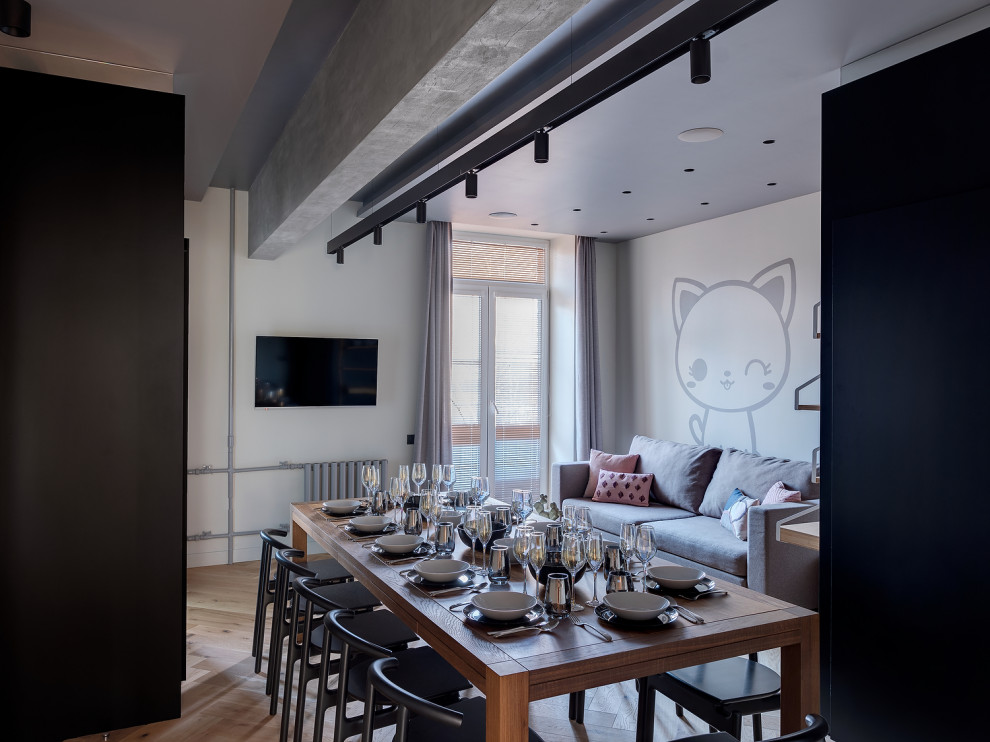 Встроенная вытяжка Konigin Flatbox Black 60 в ТВ проекте.