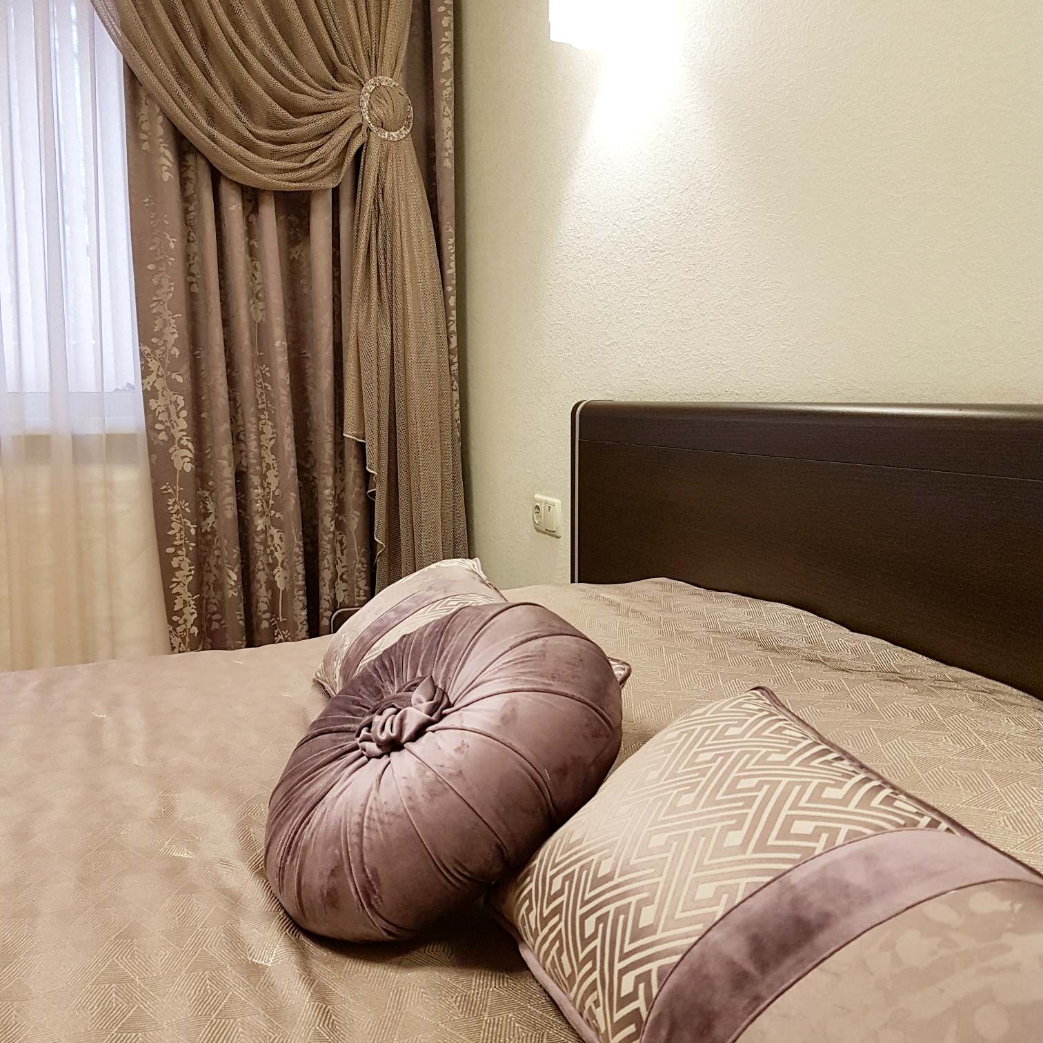 Обложка проекта: Спальня в пудровых тонах