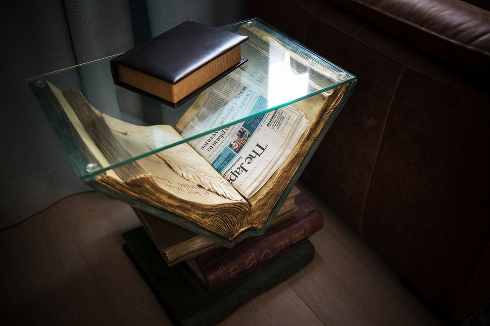 Яркий дом в пригороде