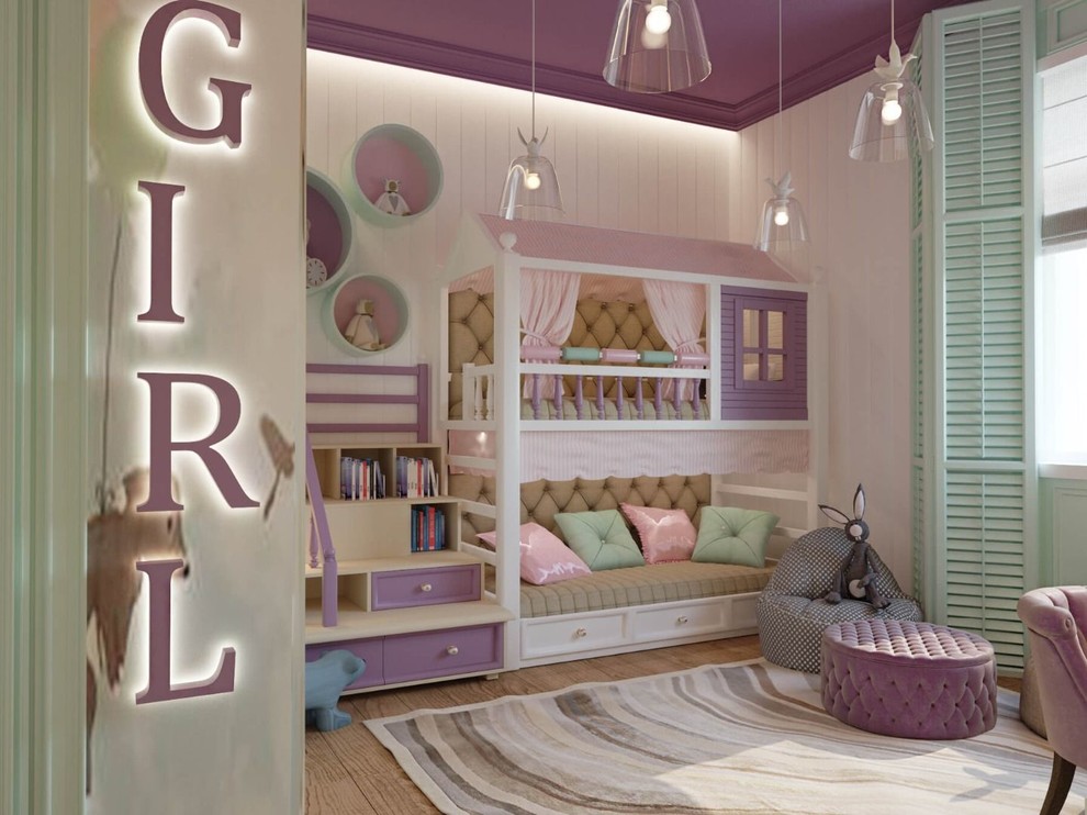 ДОМ В ПОСЁЛКЕ КОМАРОВО.