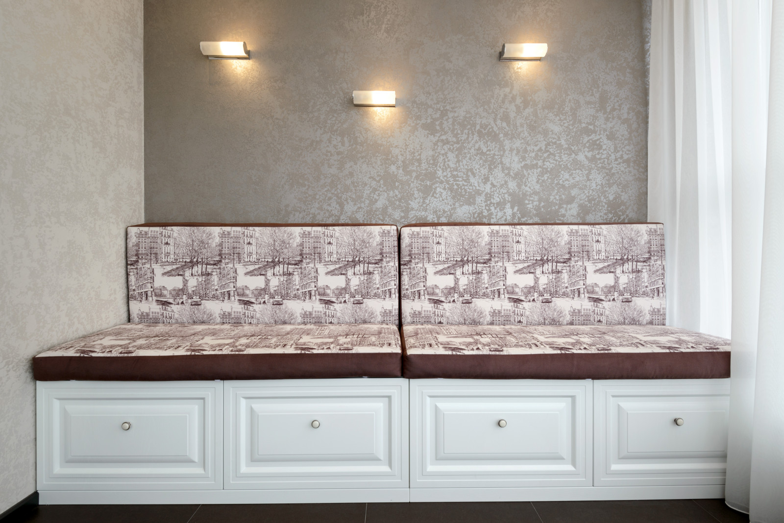 Трехкомнатная квартира-студия в современном стиле