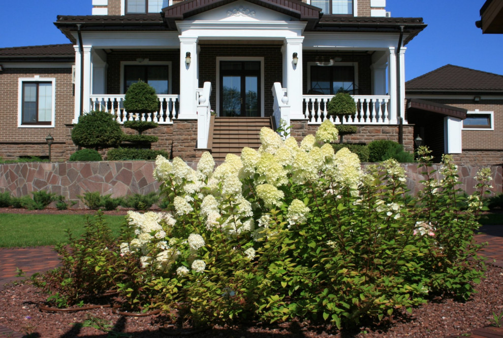 Дизайн участка с уклоном более 7 м.