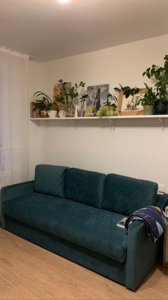 Обложка проекта: Белая полка из массива сосны