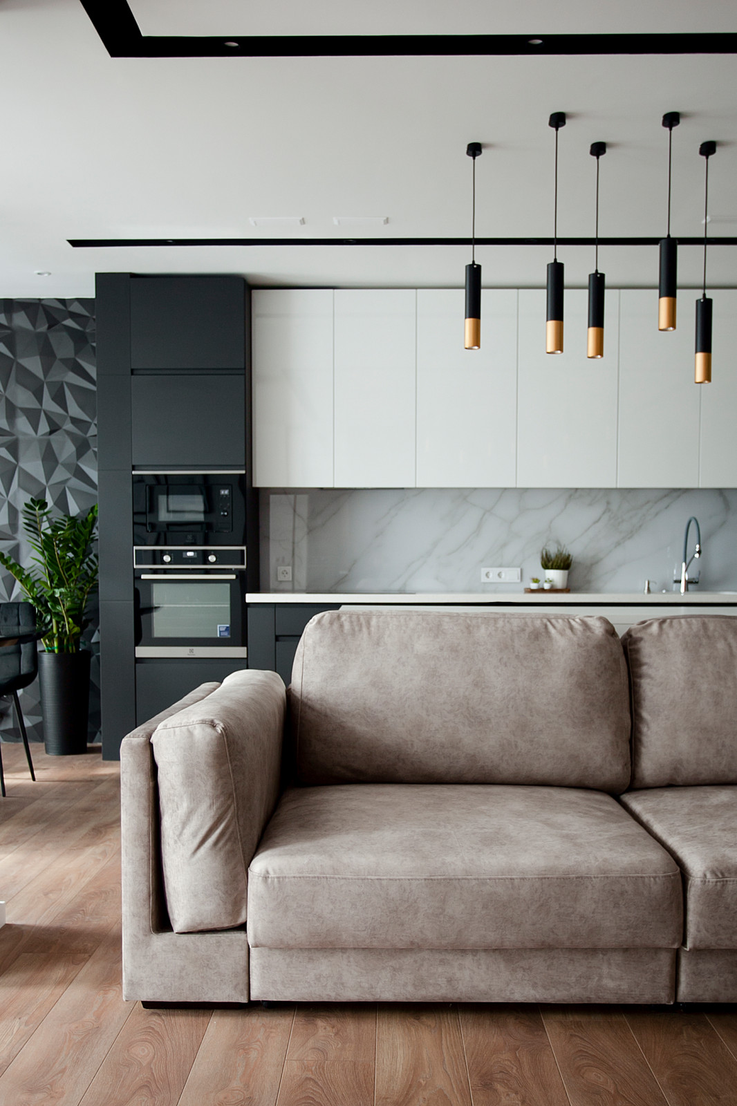 Четырехкомнатная квартира в г. Казани