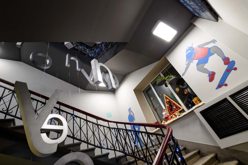 Декоративная матовая штукатурка в интерьере офиса