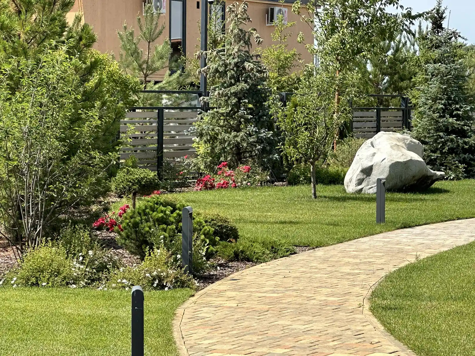 «НА ЗАПОВЕДНЫХ БЕРЕГАХ»