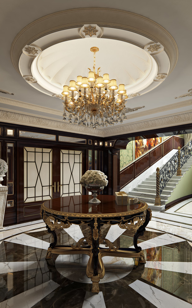 Холл в классическом стиле