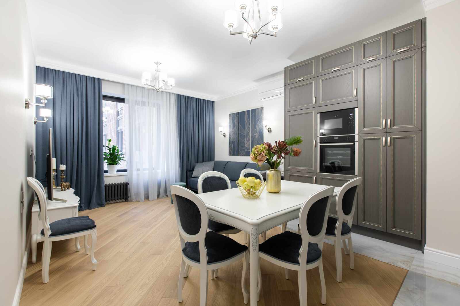 Кухня и столовая