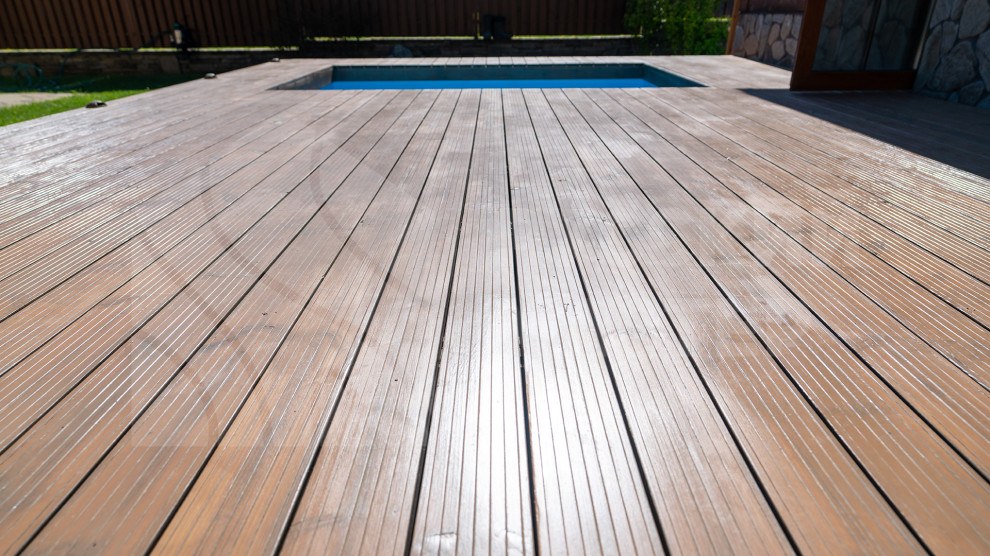 Дом в стиле шале на берегу Правдинского озера