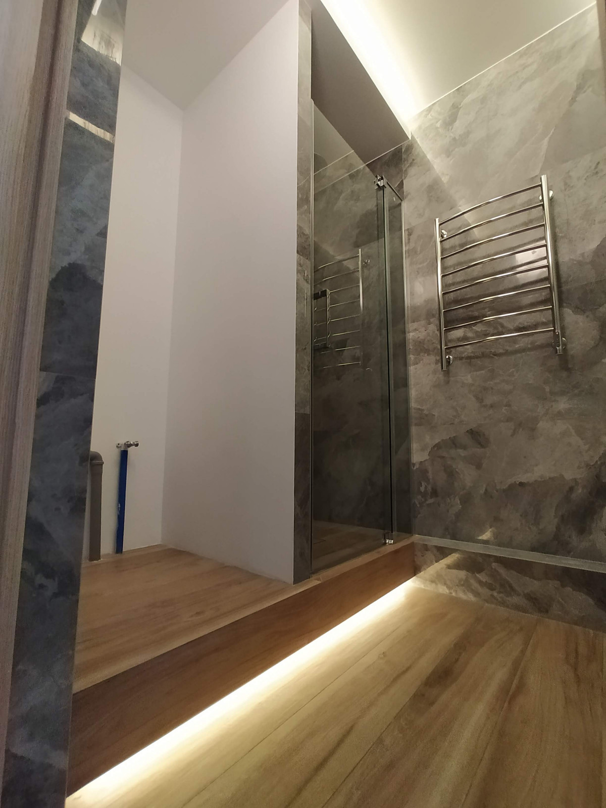 Обложка проекта: Душевая на Широкой речке