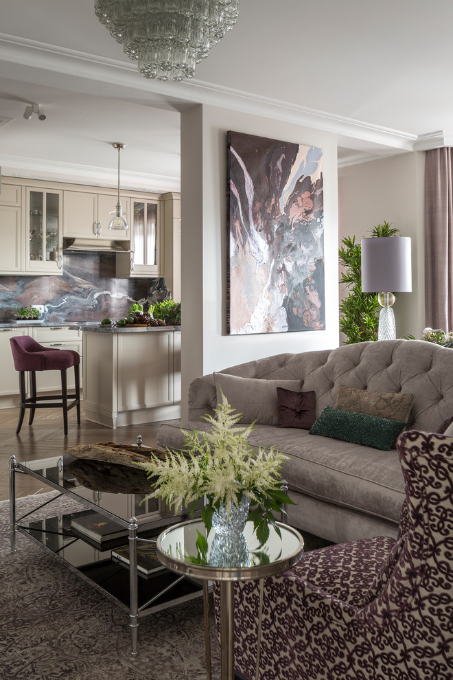 Современная классика в лиловой дымке