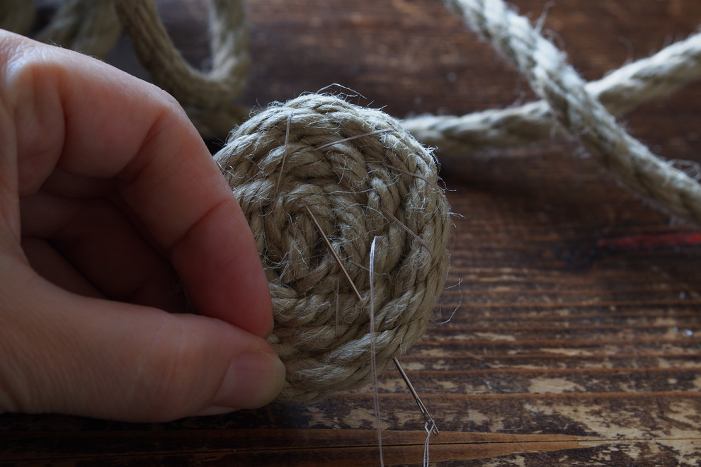 DIY: Как сделать подставку под горячее из сизаля своими руками