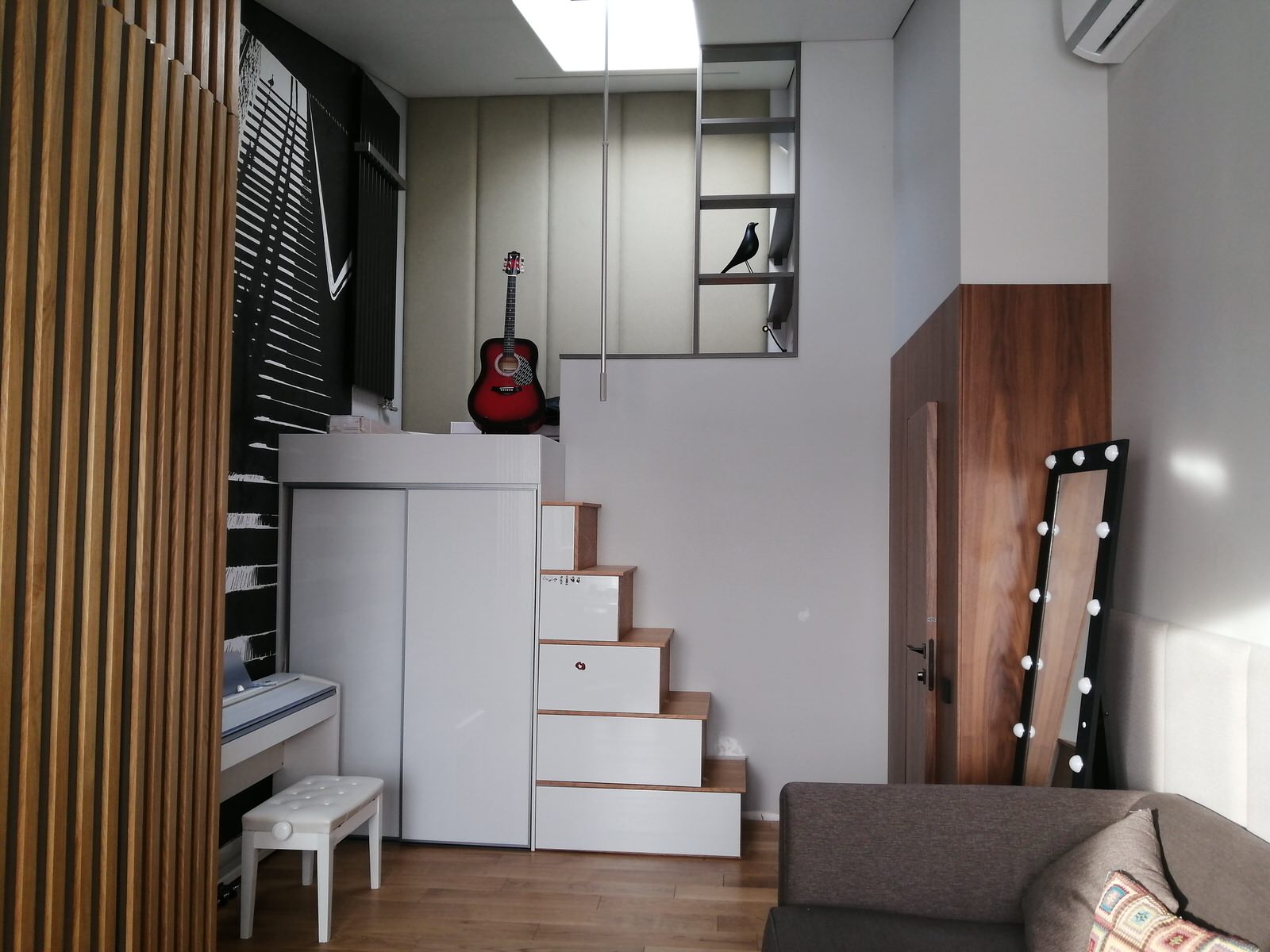 Обложка альбома: Искусство в интерьере