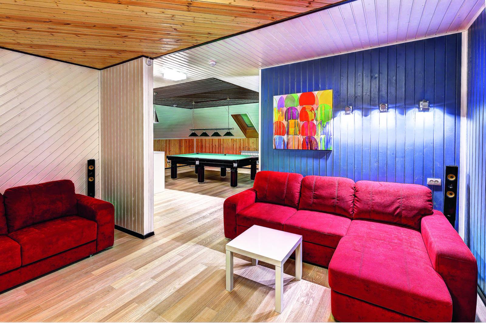 Диван "Норман" в интерьере от дизайн-студии "Креатив Style"