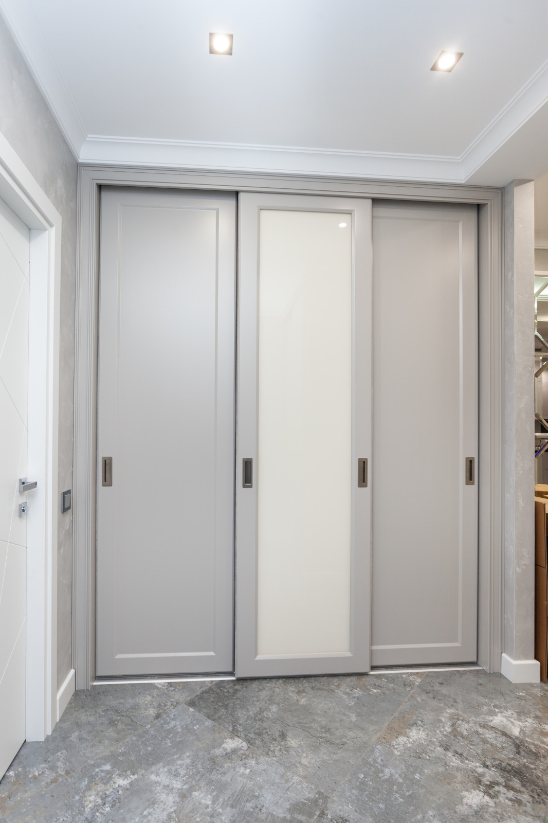 Шкафы в стиле современной классики