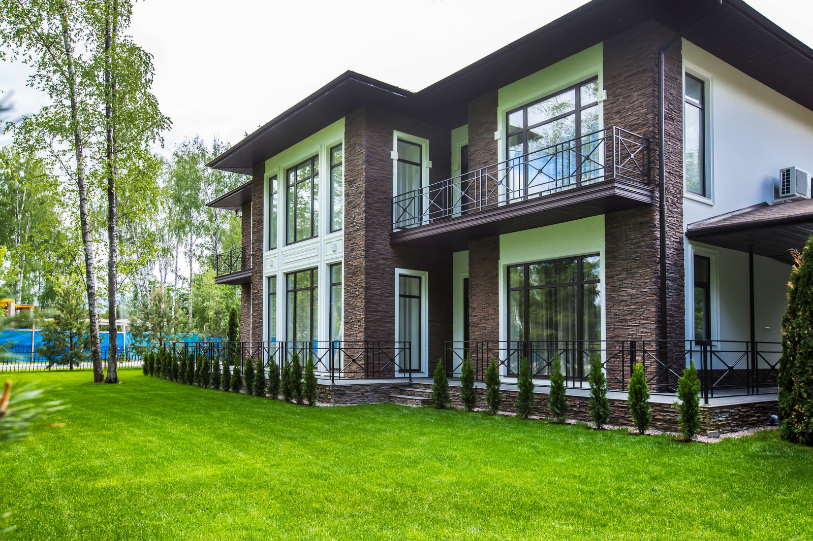 Дом в современном стиле