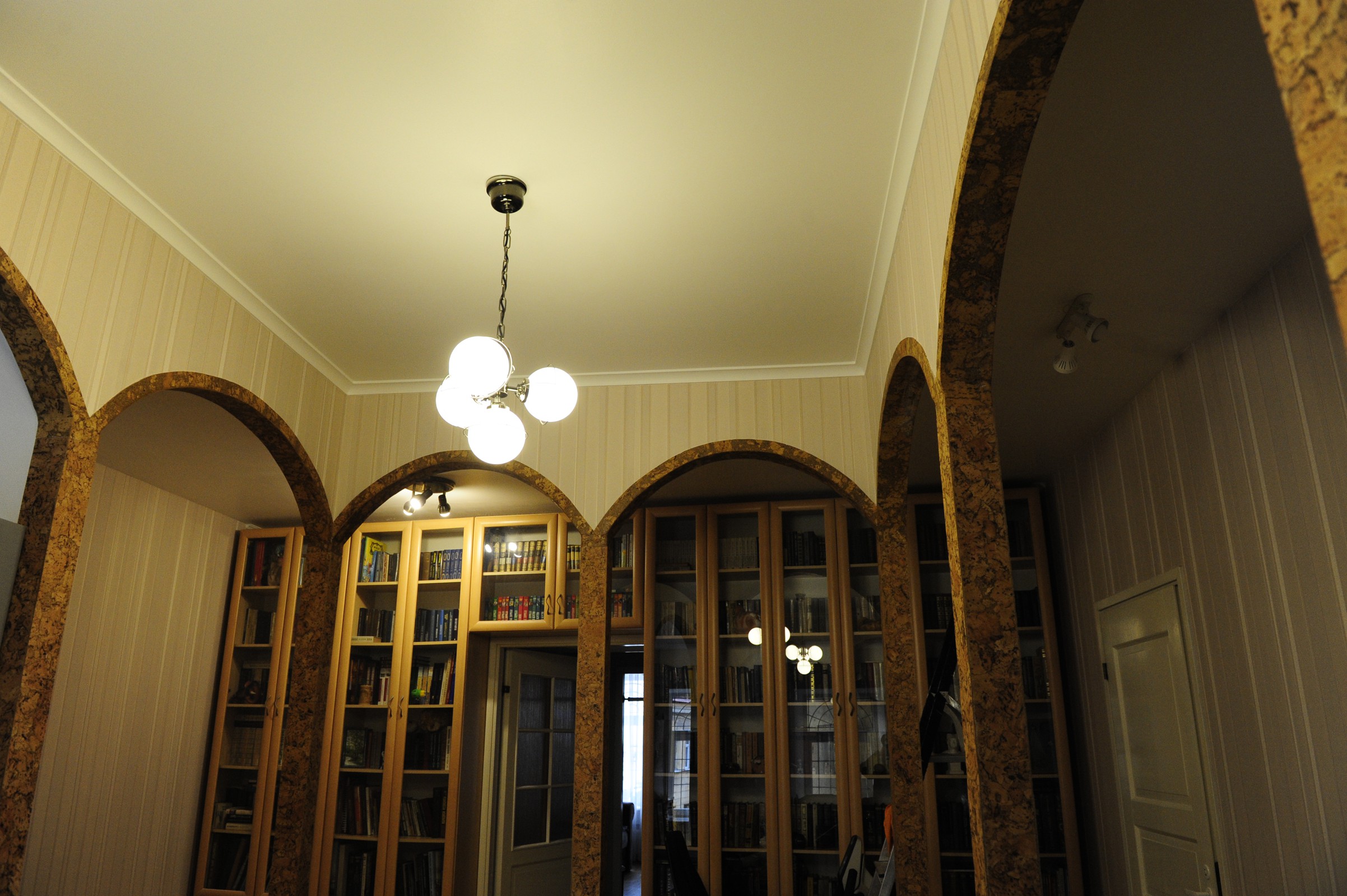 Обложка проекта: Косметический ремонт гостиной 42 м2.