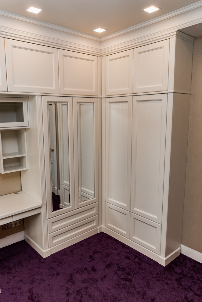 Шкаф в спальне