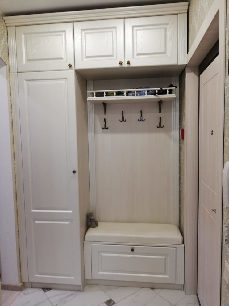 Классическая прихожая в МДФ