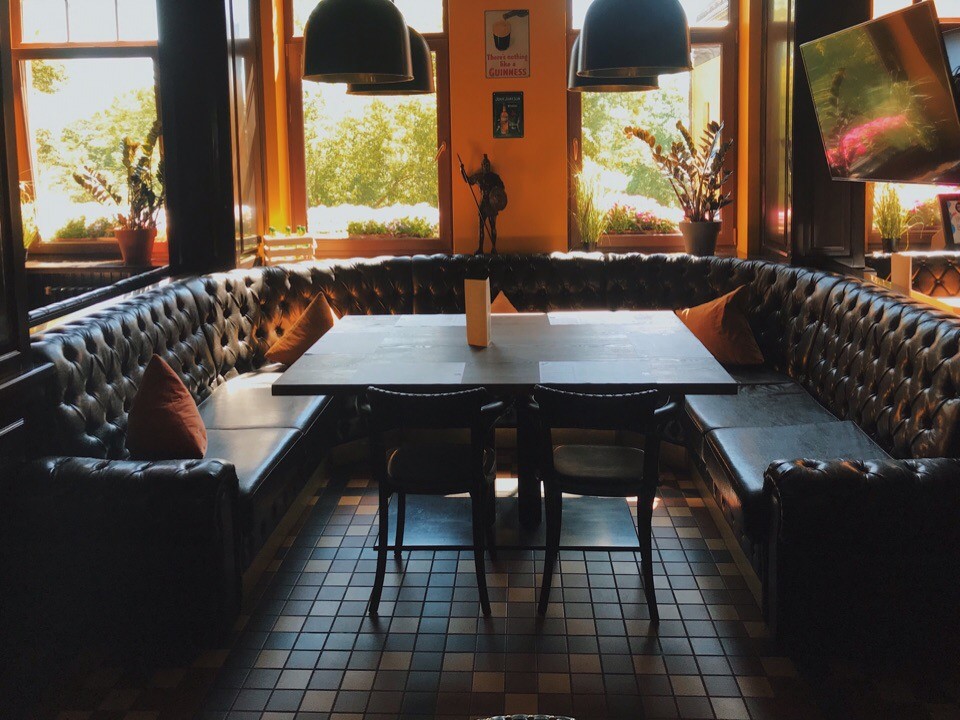 Обложка проекта: Red Finch. Красногорск, Циолковского 7