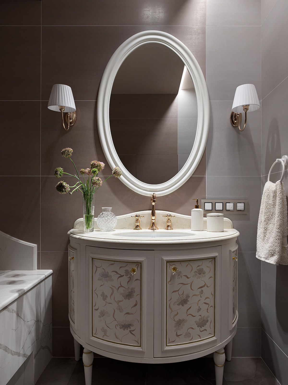 Живописная квартира.