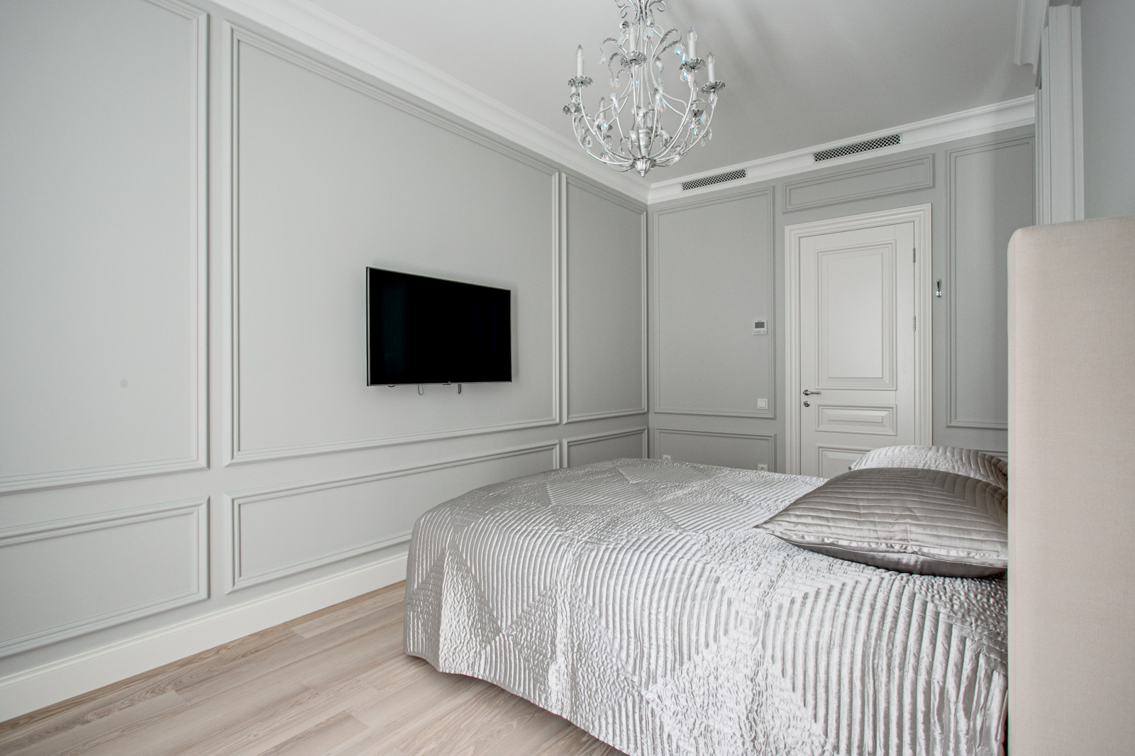 "СОВРЕМЕННАЯ ЕВРОПЕЙСКАЯ КЛАССИКА", ДИЗАЙН-ПРОЕКТ В 3-Х КОМНАТНОЙ КВАРТИРЕ 117 М