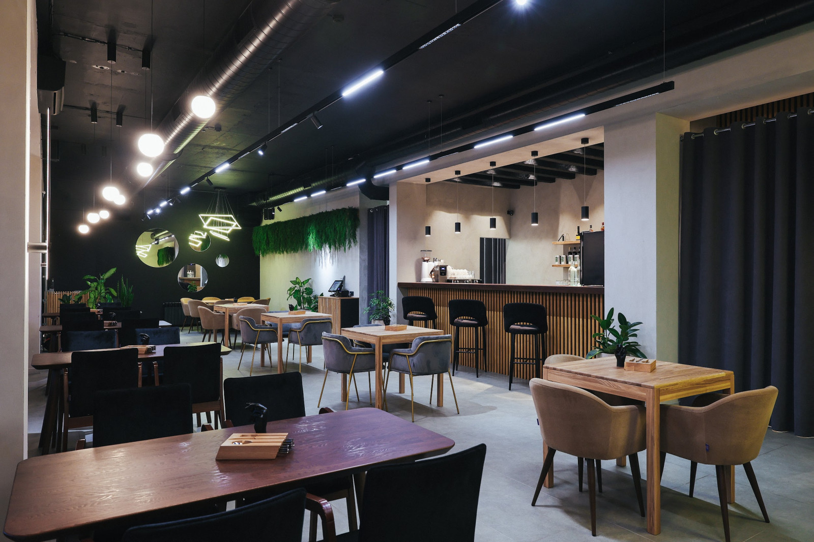 Кафе европейской кухни PINCH