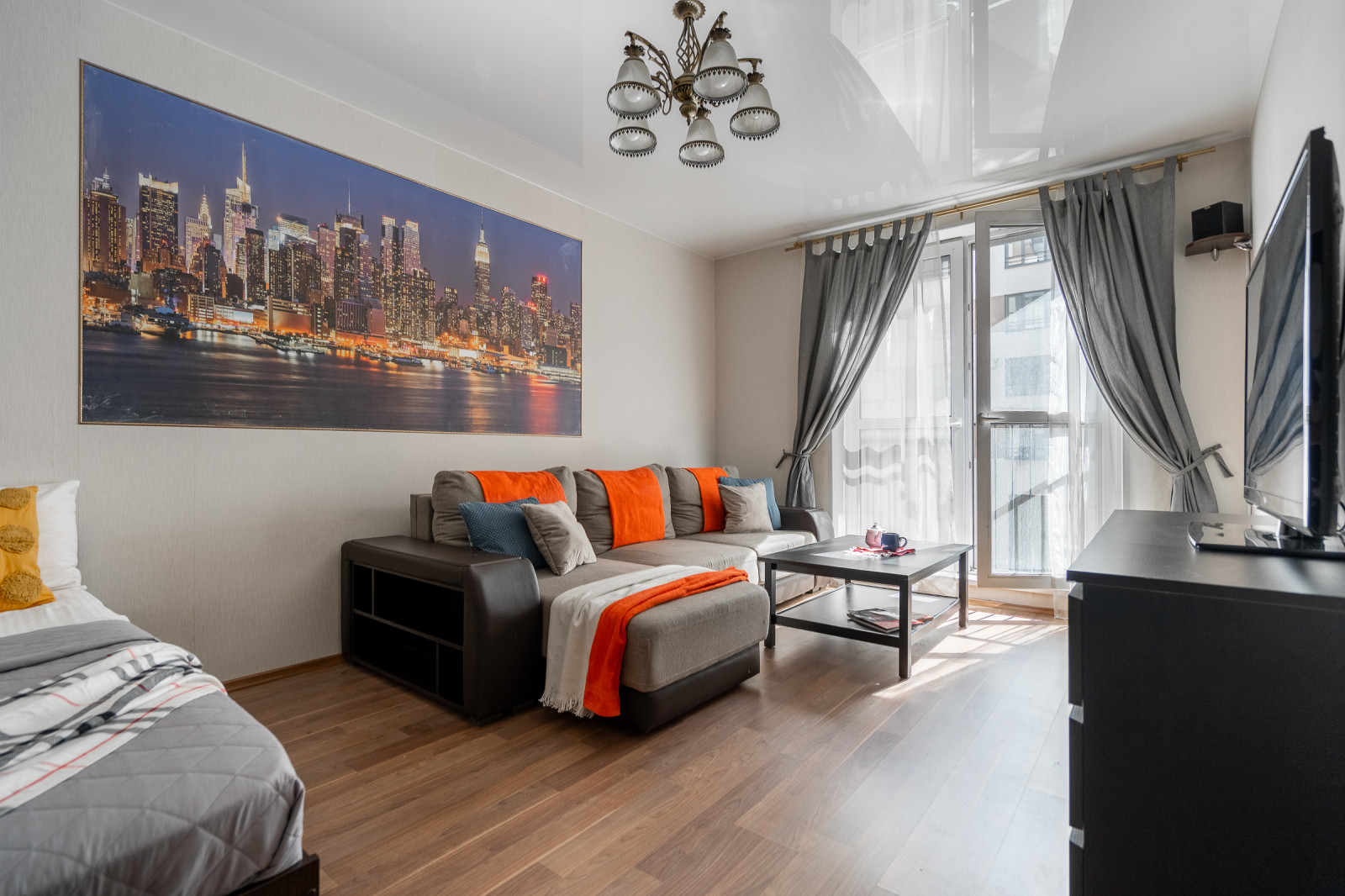 Подготовка объекта на Кременчугской для посуточной аренды